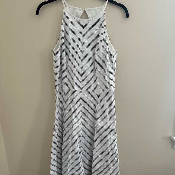 WHBM Las Palmas Stripe Geometric Dress - Picture 1 of 5